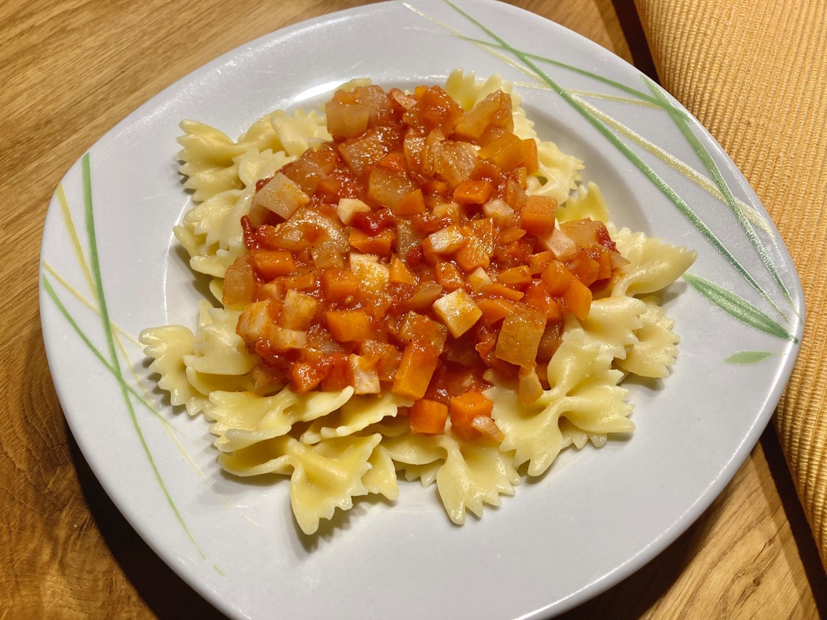 Pasta mit Möhre und Sellerie
