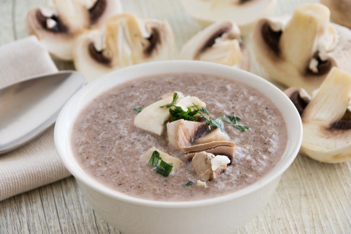 Rohköstliche Champignoncremesuppe