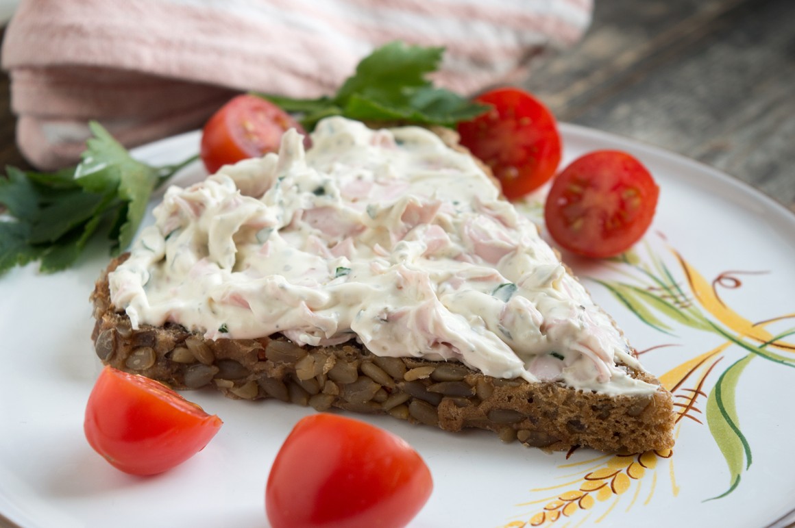 Schinkencreme mit Kräutern