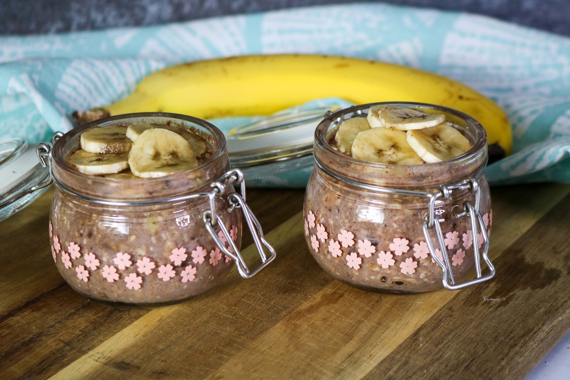 Overnight Oats mit Joghurt und Banane