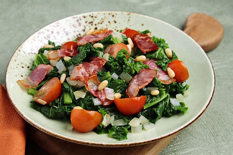 Warmer Grünkohlsalat