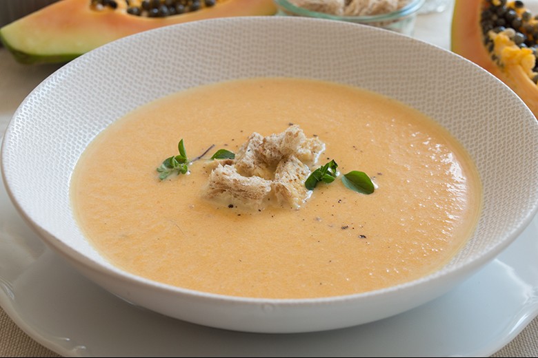 Kürbis-Papaya-Suppe