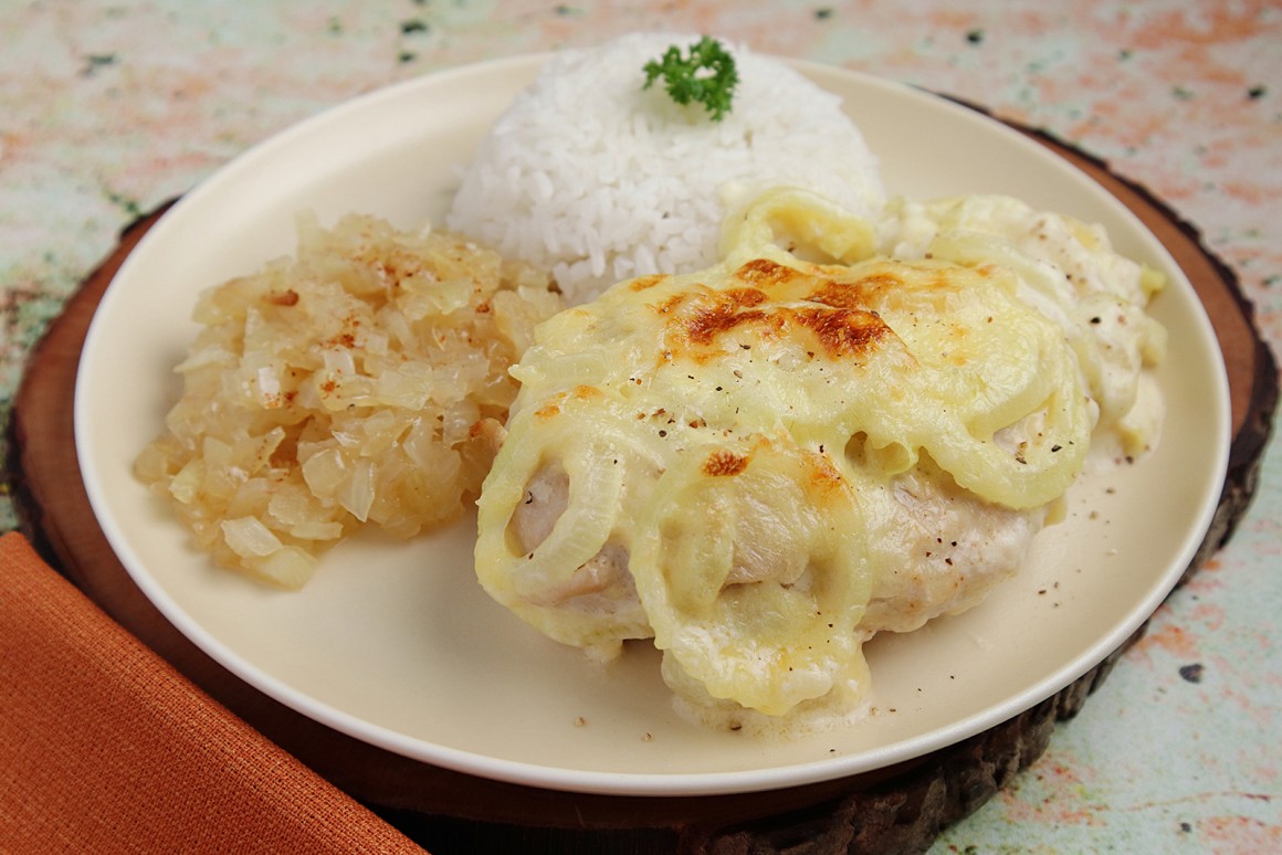 Cremiges Zwiebel-Sahne-Hähnchen