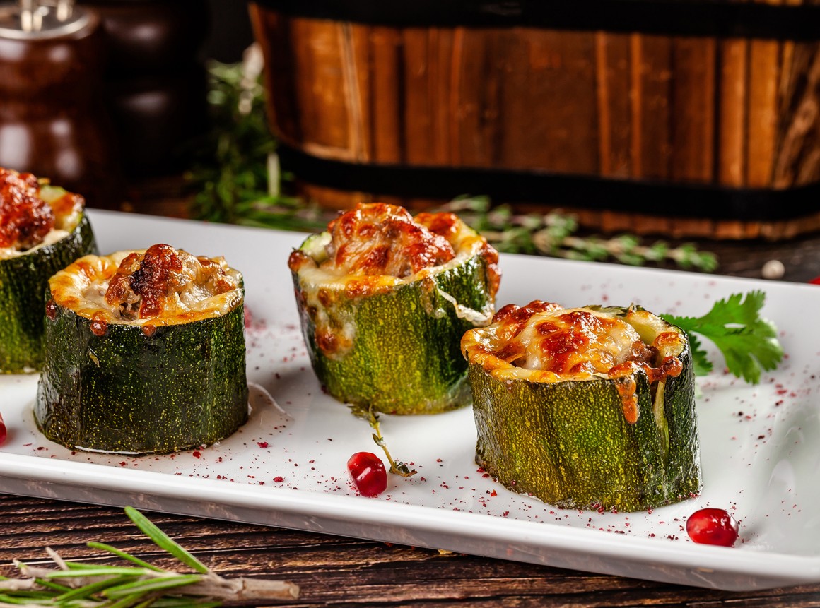 Gefüllte Zucchini