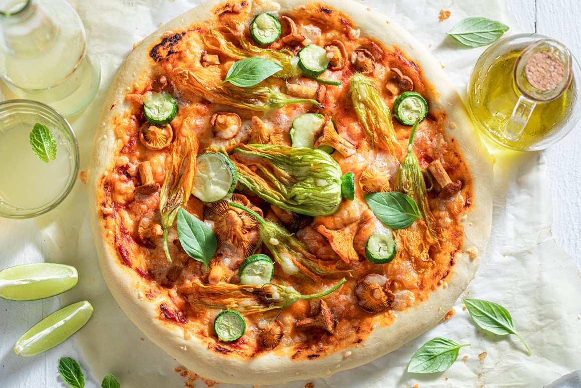 Pizza mit Pfifferlingen