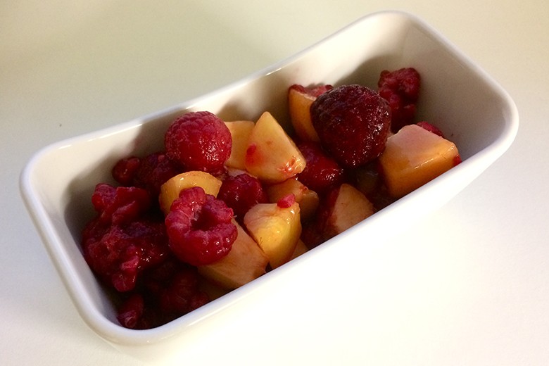 Himbeer-Pfirsich-Salat