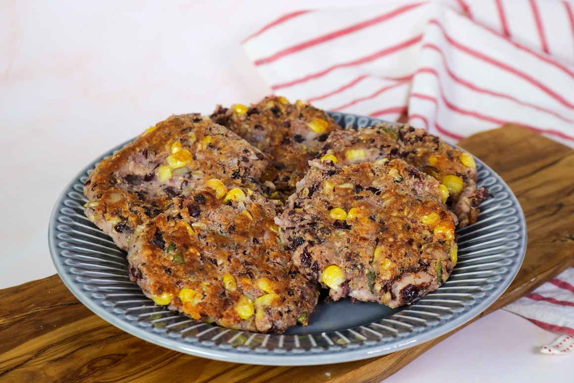 Veganer Bohnen-Mais-Patty