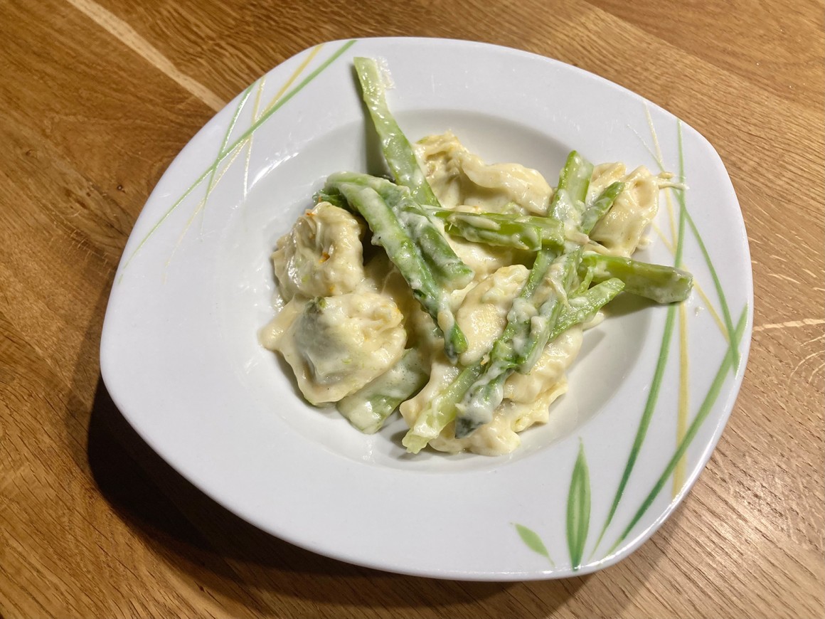 Pasta mit grünem Spargel