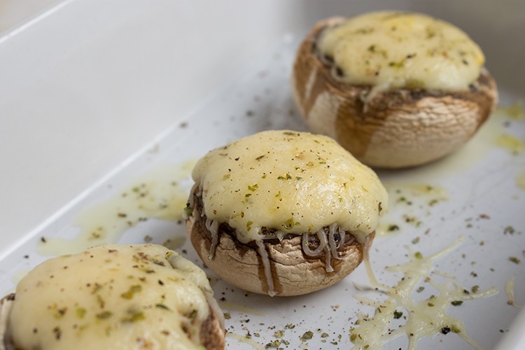 Gefüllte Champignons