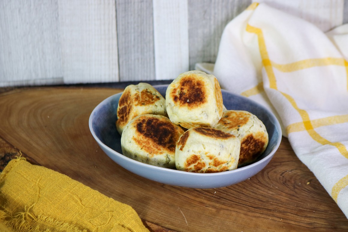 Pizzabrötchen mit Joghurt