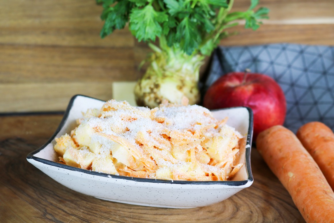 Apfel-Sellerie-Rohkostsalat