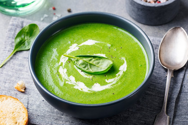 Schnelle Spinatsuppe
