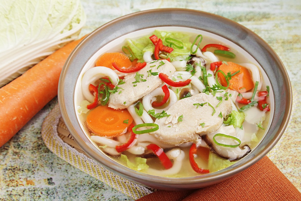 Asiatische Hühnersuppe