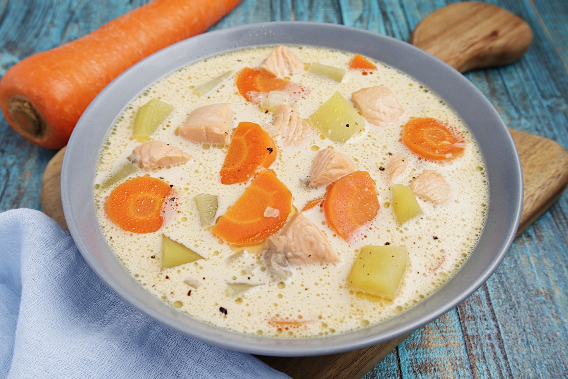 Fischsuppe mit Lachs