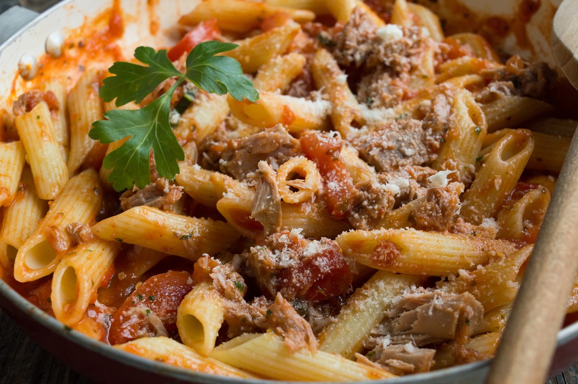 Pasta in Tomaten-Thunfischsauce
