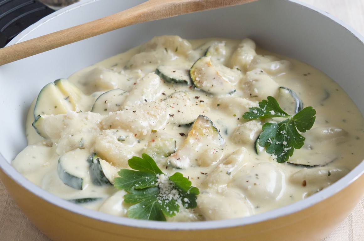 Gnocchi mit Zucchini in Gorgonzolasauce