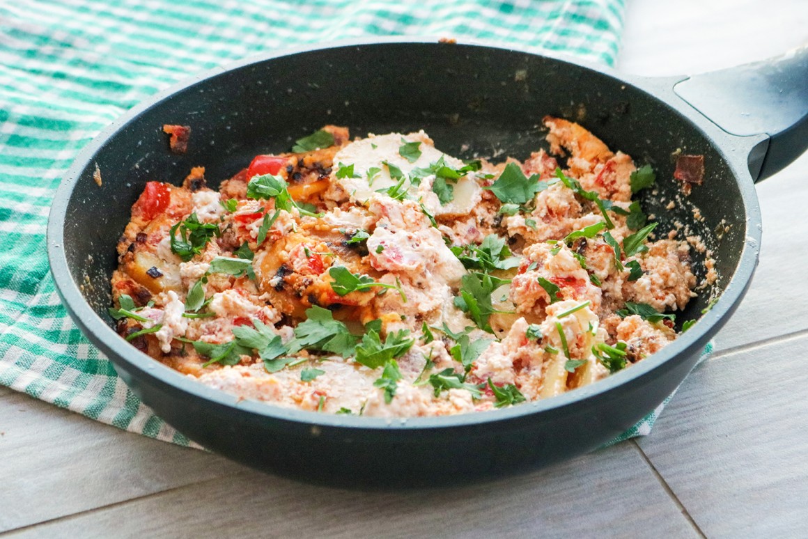 Kartoffelpfanne mit Hüttenkäse