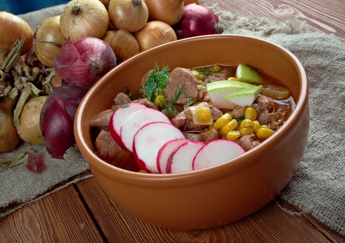 Pozole Rojo - Mexikanischer Maiseintopf