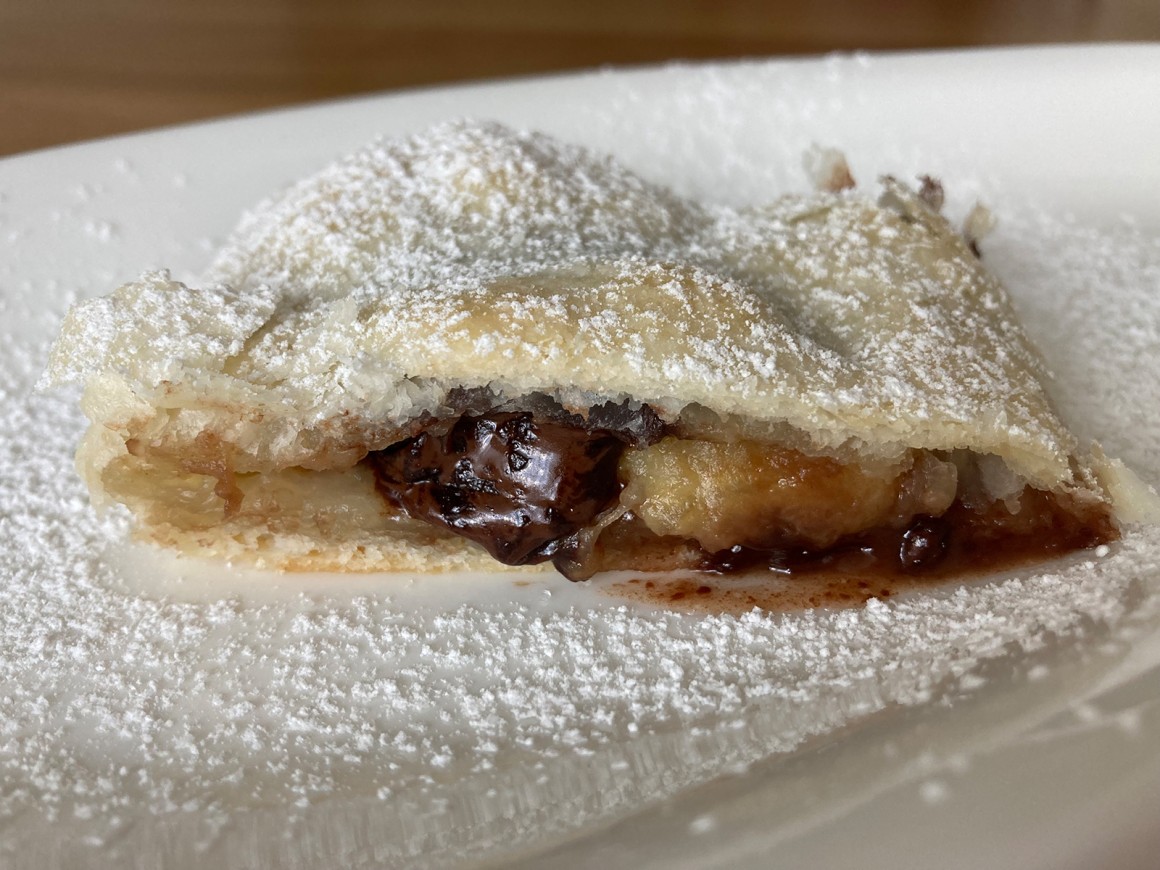 Veganer Schokoladenstrudel mit Banane - Rezept