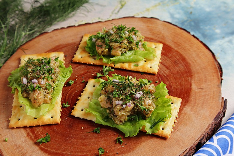 Tatar vom Lachs mit Dillpesto