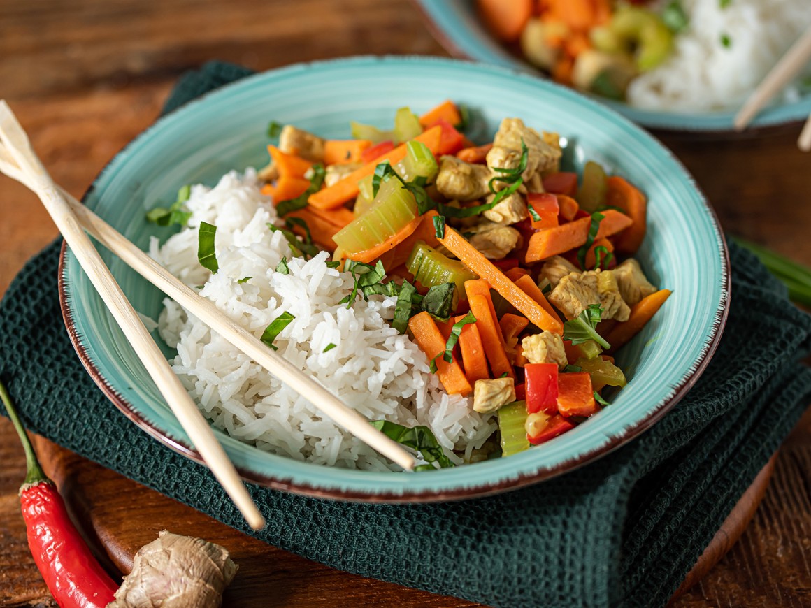 Putencurry mit Süßkartoffel und Basmatireis