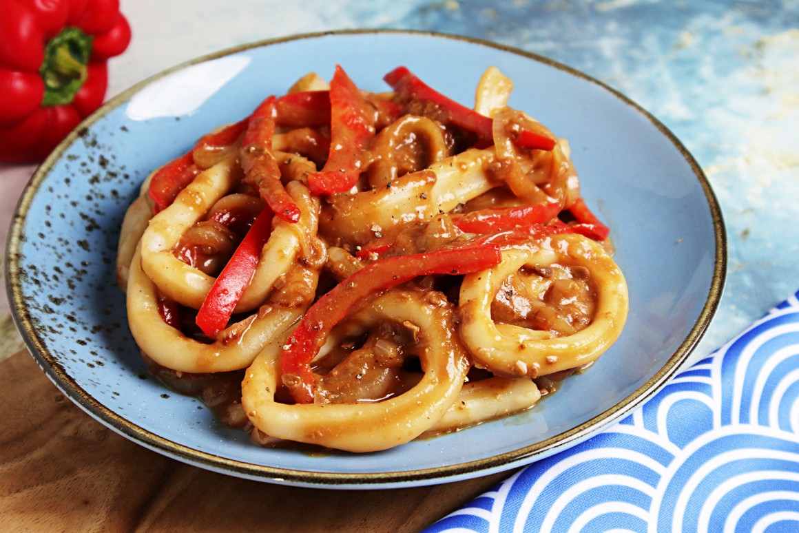 Tintenfischringe mit Gemüse