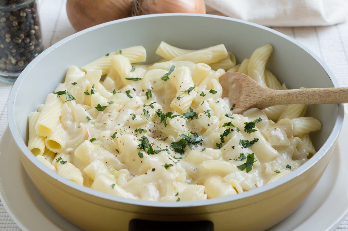 Rigatoni mit Zwiebelsauce