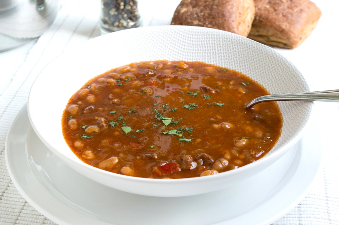 Weiße Bohnensuppe mit Reis