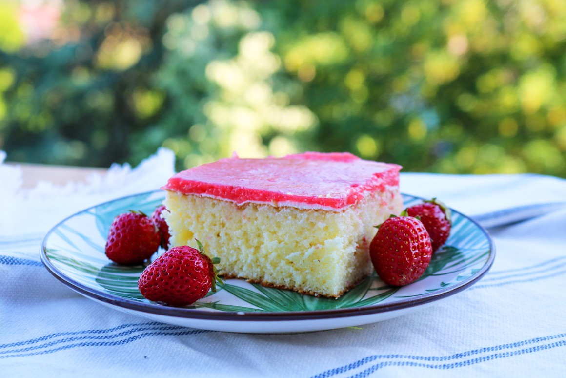 Schmandkuchen mit Erdbeeren