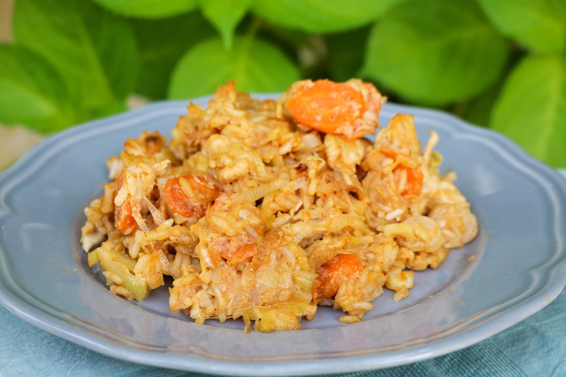 Bratreis mit Ei und Putenstreifen