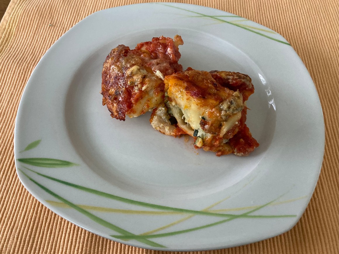 Nudelrolle mit Zucchinifüllung - Rezept