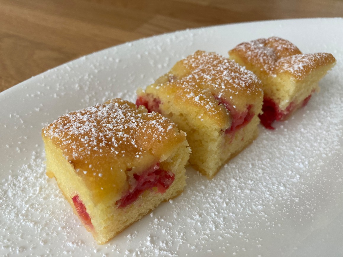 Sauerkirschkuchen mit Öl - Rezept