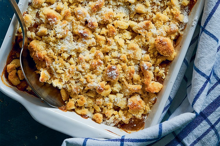 Apfelcrumble mit Rosinen