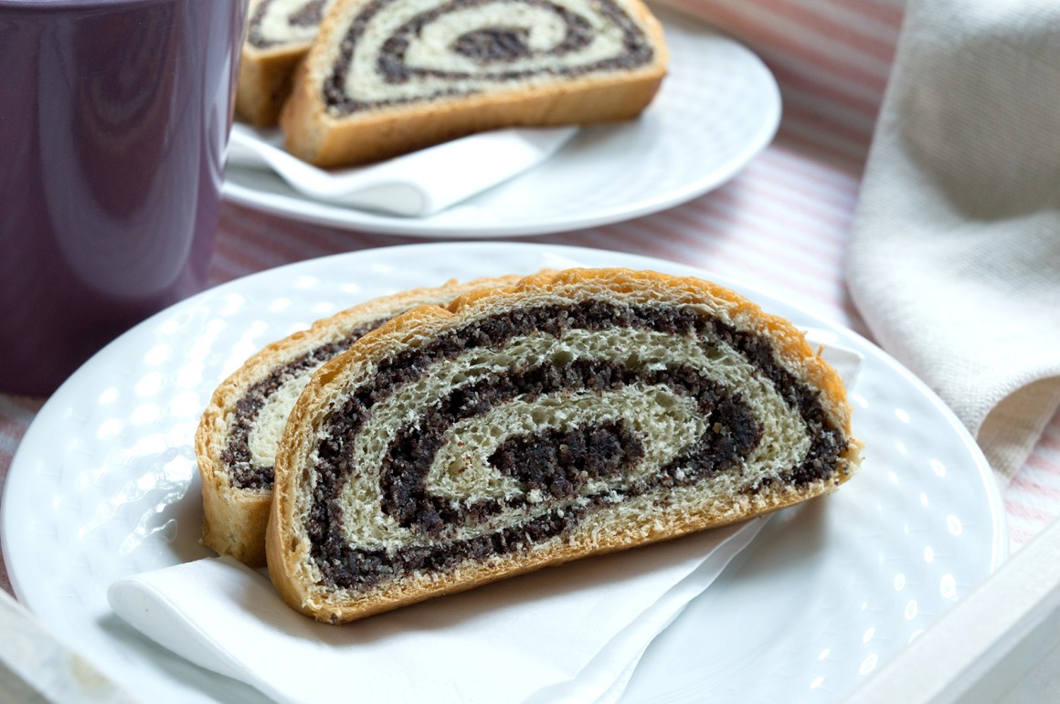Mohnstrudel mit Trockenhefe