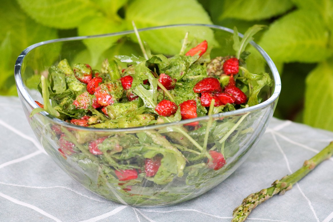 Spargel-Erdbeer Salat