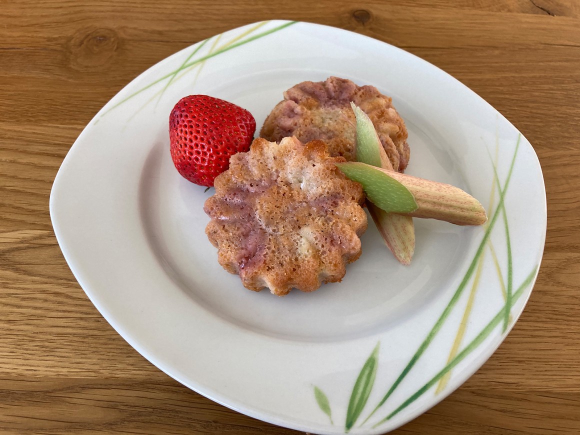 Erdbeer-Rhabarber-Muffins