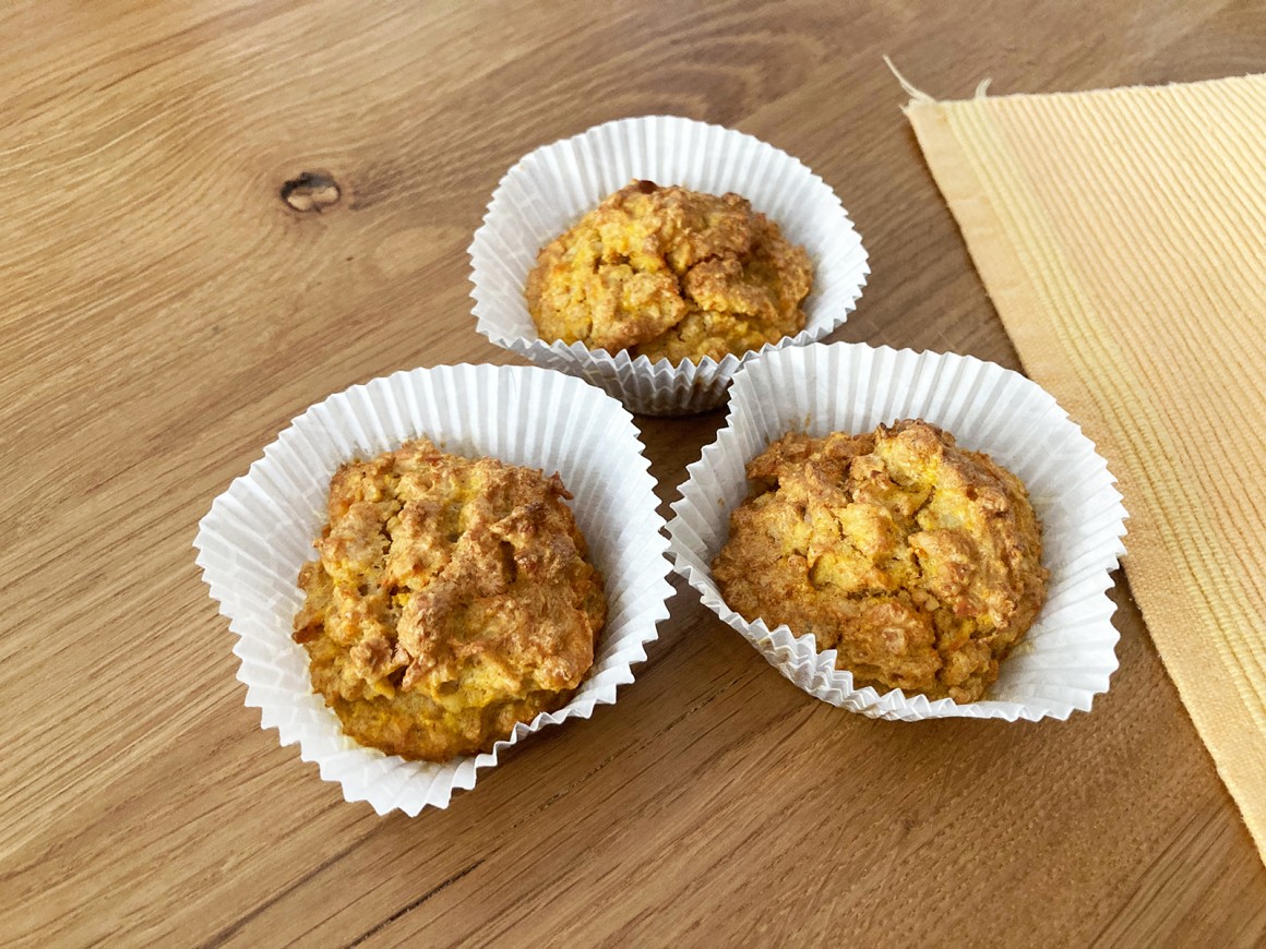 Apfel-Möhren-Frühstücksmuffins
