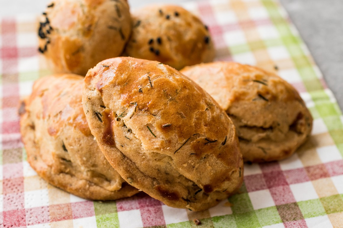 Kräuterbrötchen