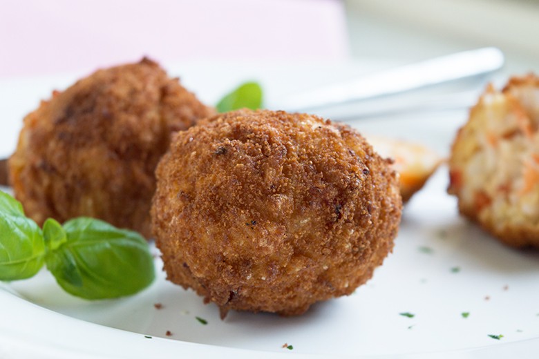 Gebackene Reisknödel