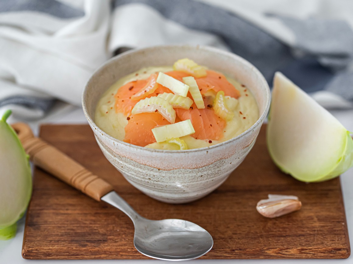 Kohlrabisuppe mit Lachs