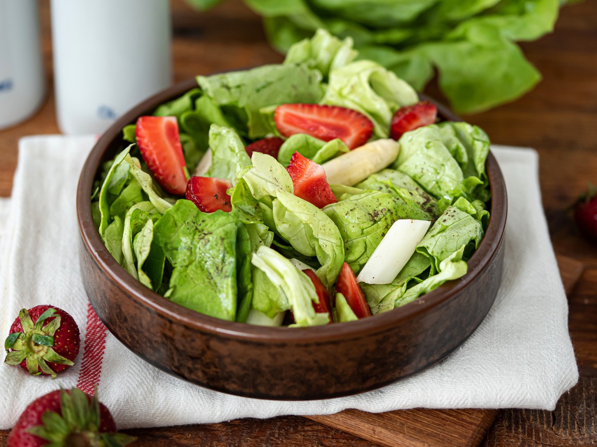Spargel-Erdbeer-Salat