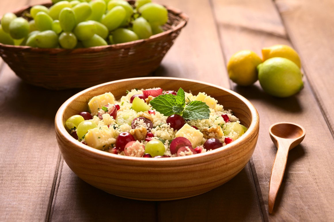 Couscous-Salat mit Weintrauben