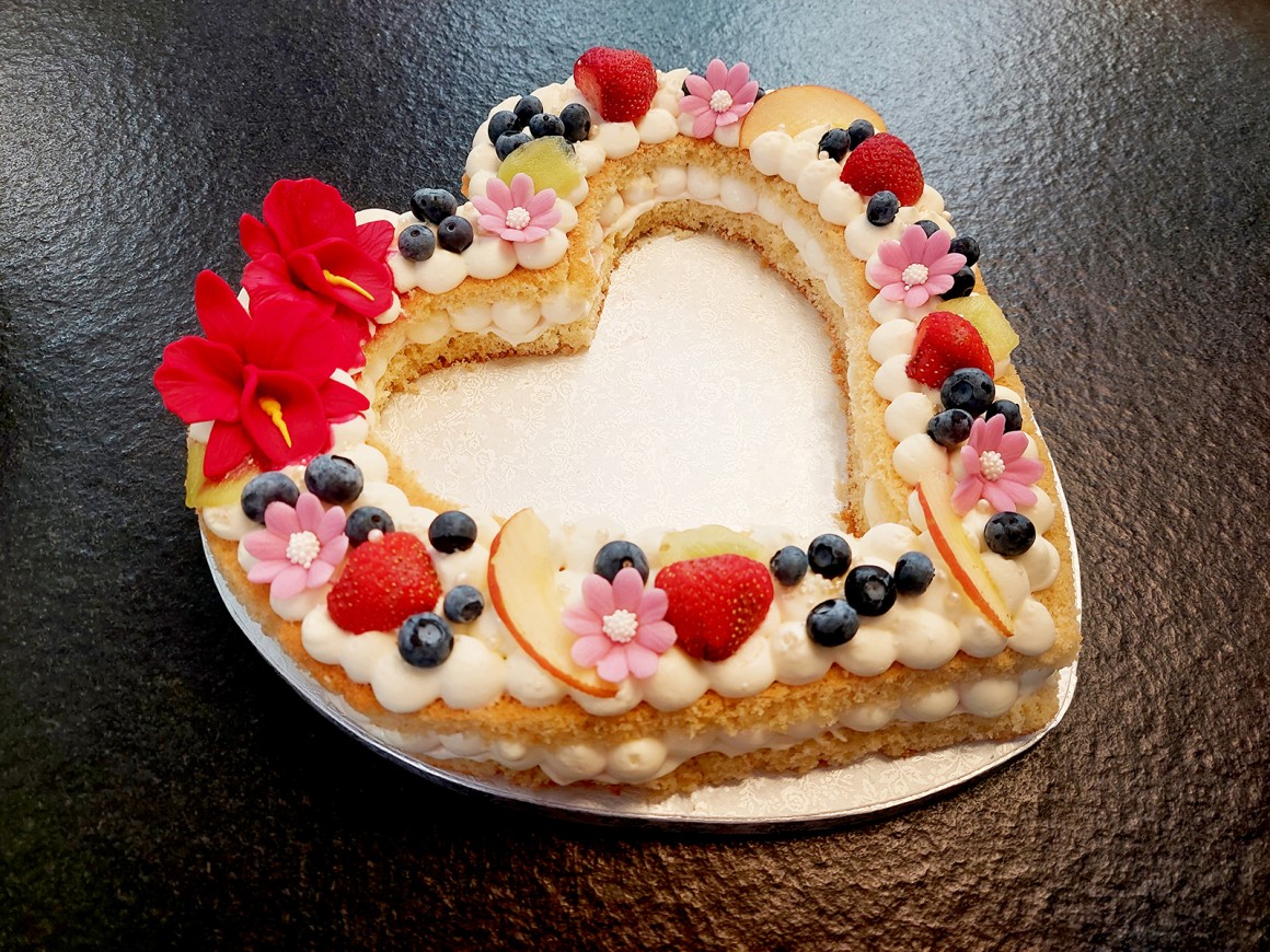 Herz-Letter-Cake