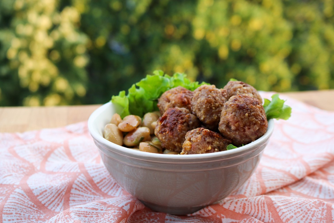 Bohnensalat mit Hackbällchen