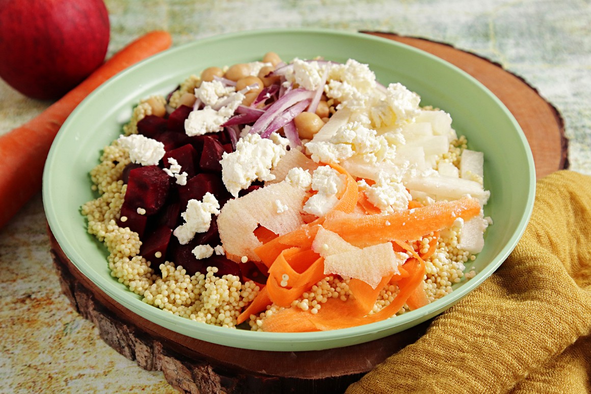 Möhren-Apfel-Salat mit Hirse