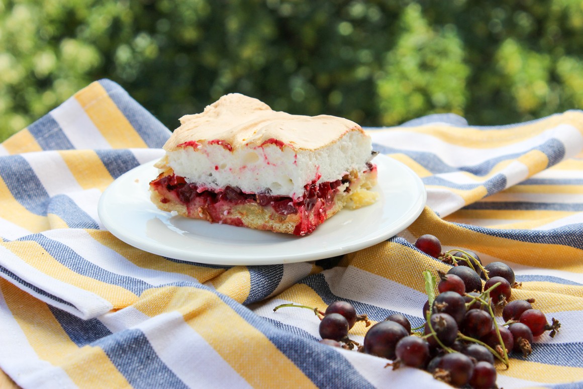 Stachelbeerkuchen mit Baiser