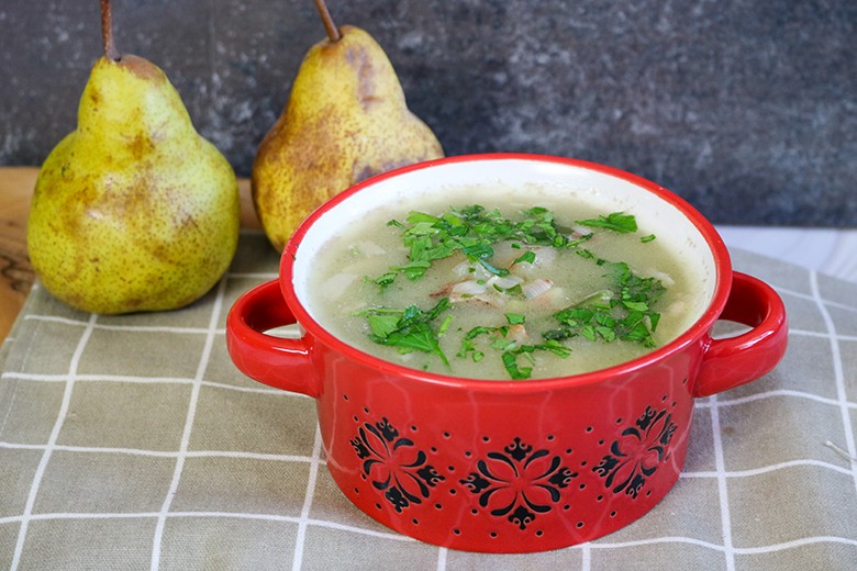 Grüne-Bohnensuppe mit Birnen