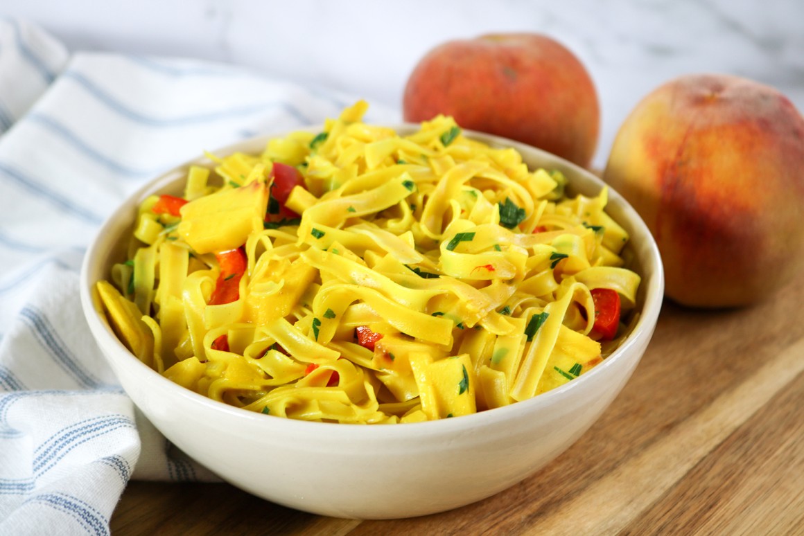 Fruchtige Currynudeln