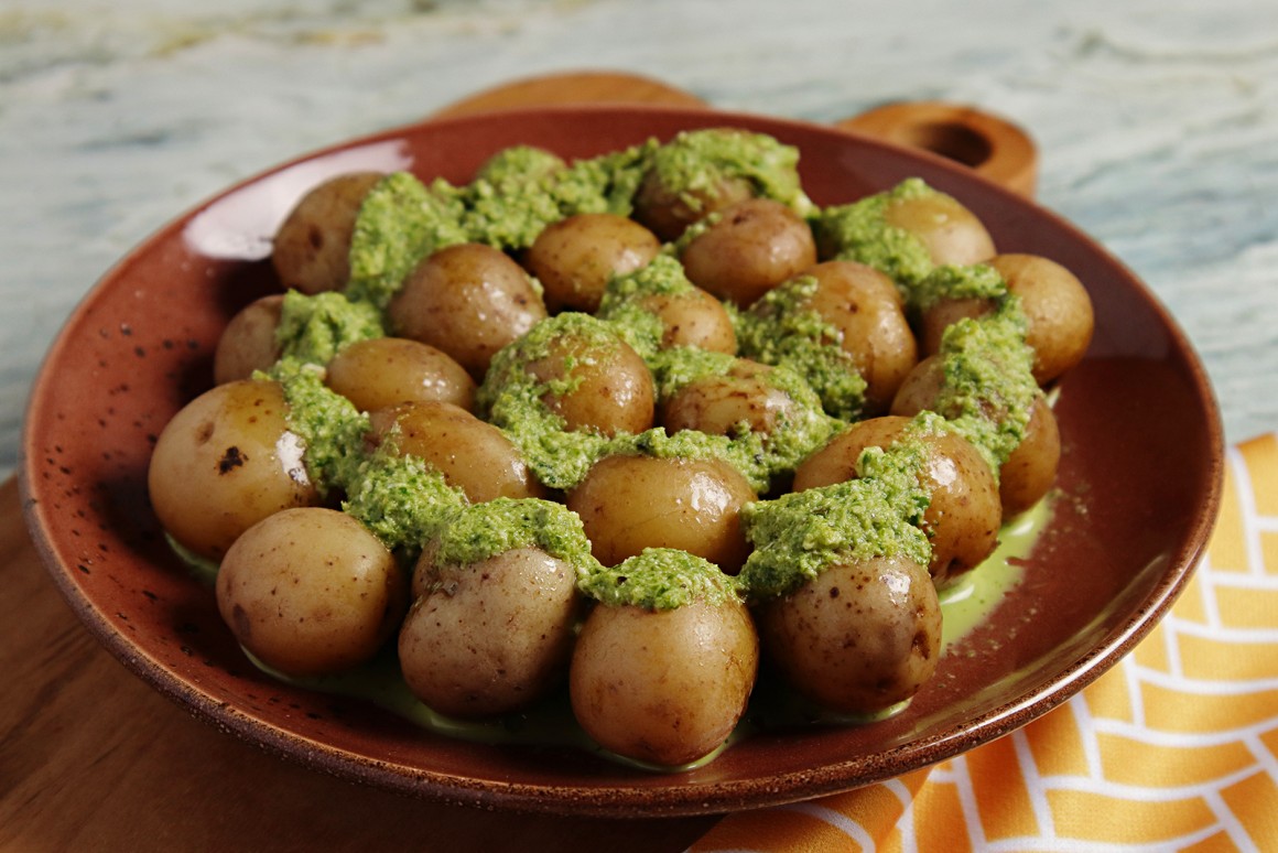 Pellkartoffeln mit Rucolacreme