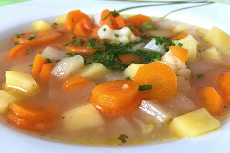 Gebundene Gemüsesuppe